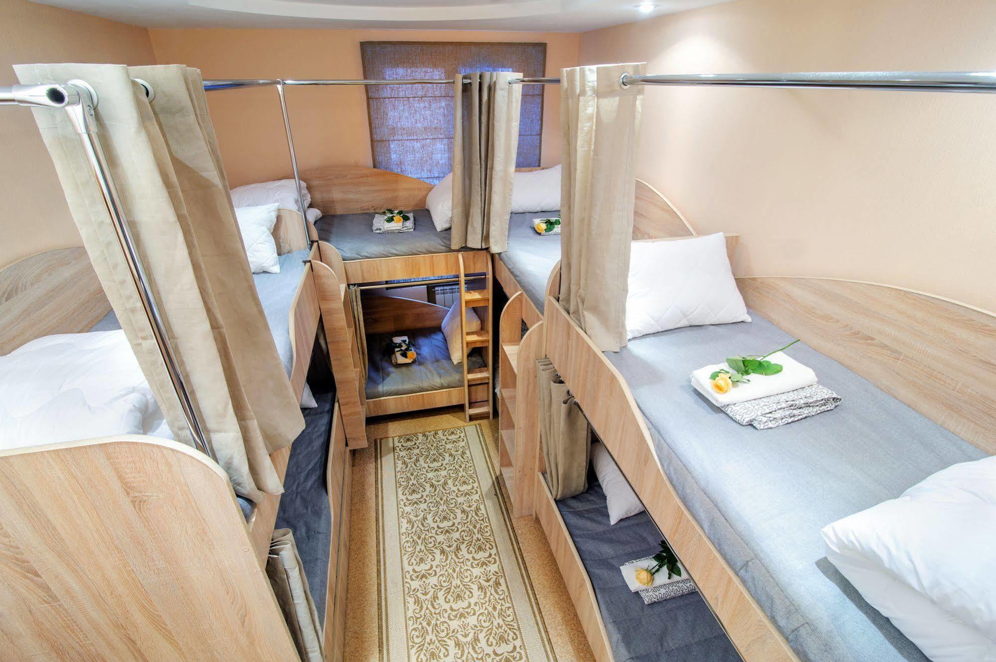 Hostel Platskart Мінськ Екстер'єр фото